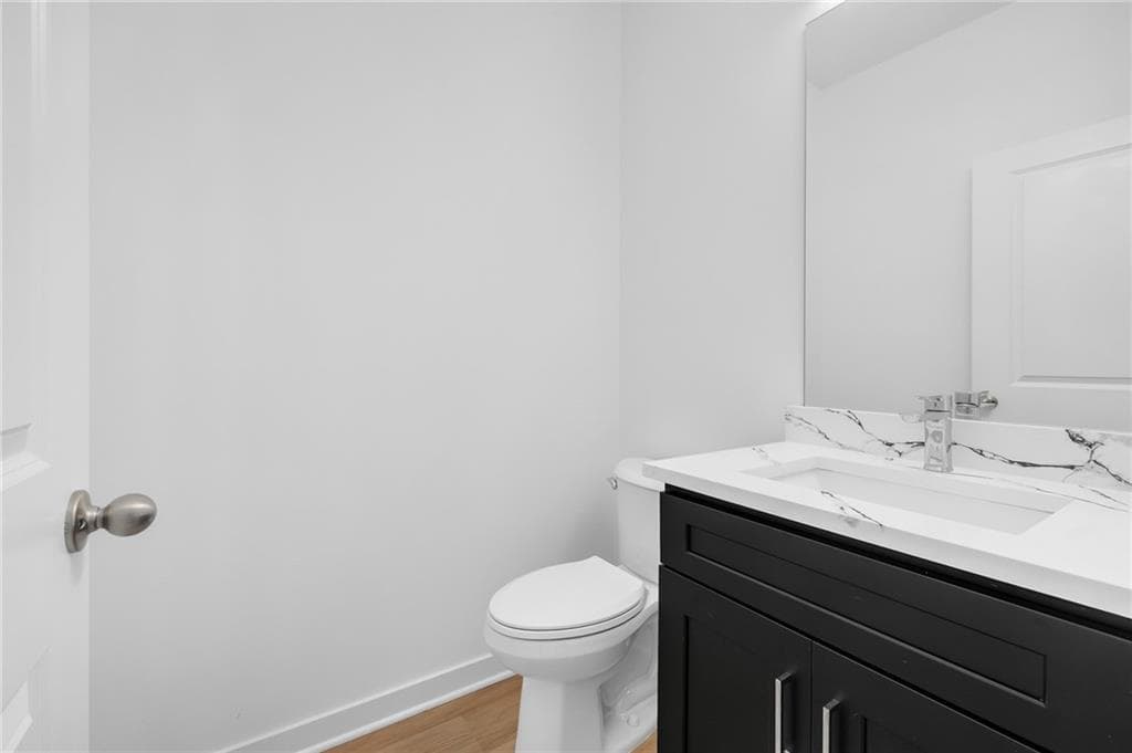 5 bedroom, 4 bathroom, 2,755 sq ft single family residence for sale at 969 Brookmere Court, Atlanta, GA 30349 — photo 9