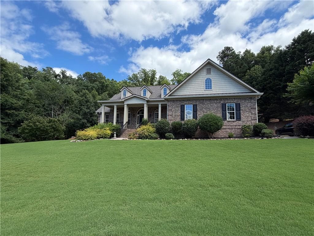 4 bedroom, 4 bathroom, 3,026 sq ft single family residence under contract at 3 Mountain Crest Drive, Rome, GA 30165 — photo 4