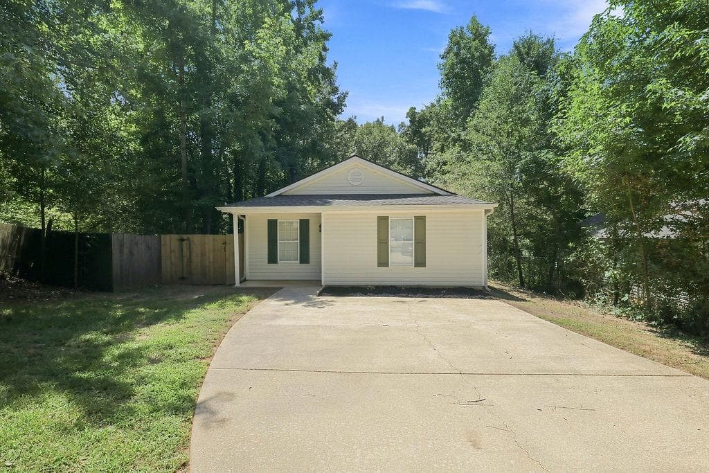 9185 HORSESHOE BND, Gainesville, GA 30506 — most recent listing photo