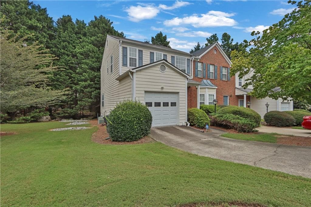 2 bedroom, 3 bathroom, 1,332 sq ft townhouse for sale at 5252 Pinnacle Point Court, Norcross, GA 30071 — photo 2