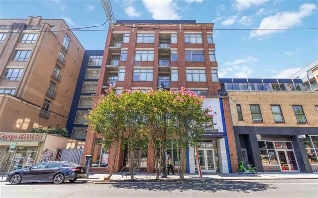 2 bedroom, 3 bathroom, 1,091 sq ft apartment for rent at 171 Auburn Avenue 527, Atlanta, GA 30303 for $1,700 a month — photo 1 of 31