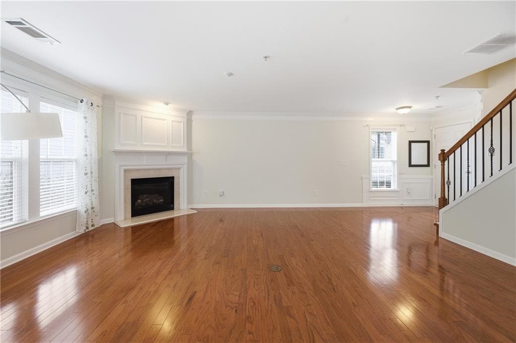 4 bedroom, 3 bathroom, 1,878 sq ft townhouse for sale at 251 Balaban Circle, Woodstock, GA 30188 — photo 3