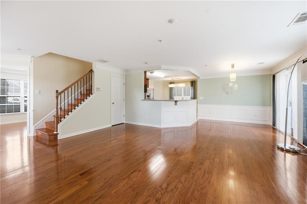 4 bedroom, 3 bathroom, 1,878 sq ft townhouse for sale at 251 Balaban Circle, Woodstock, GA 30188 — photo 5
