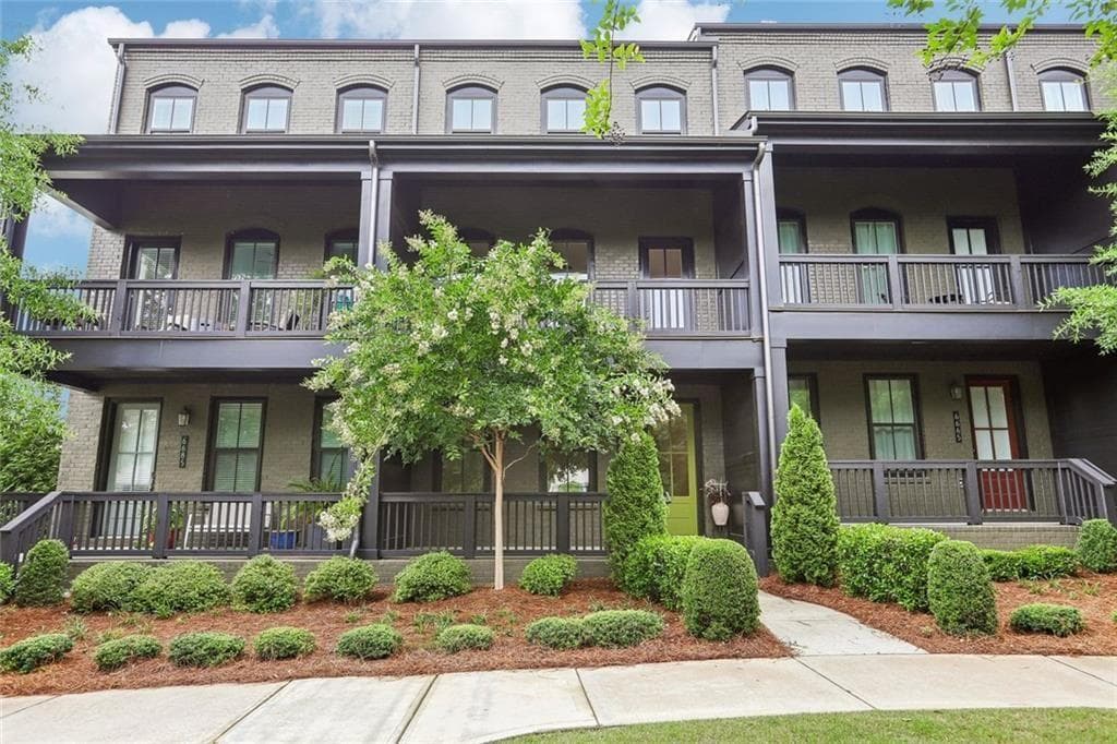 3 bedroom, 4 bathroom, 2,024 sq ft townhouse for sale at 6675 Cortland Walk, Alpharetta, GA 30005 — photo 4