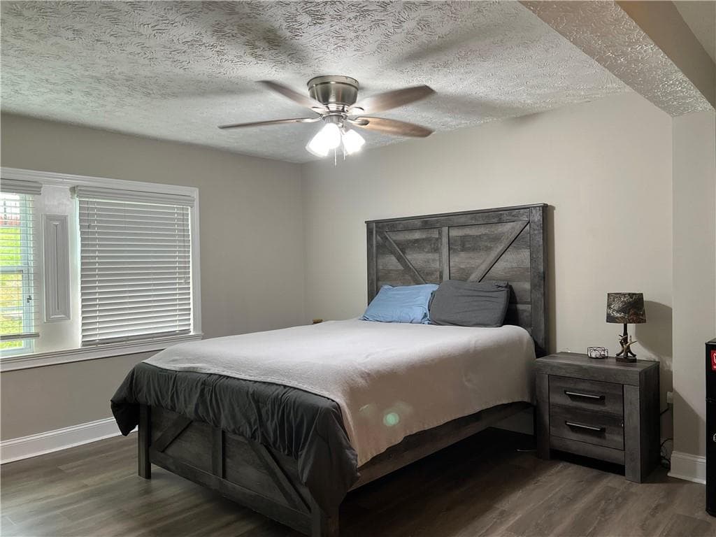 2 bedroom, 2 bathroom, 1,422 sq ft single family residence for sale at 3722 Longstreet Church Road, Cumming, GA 30040 — photo 2