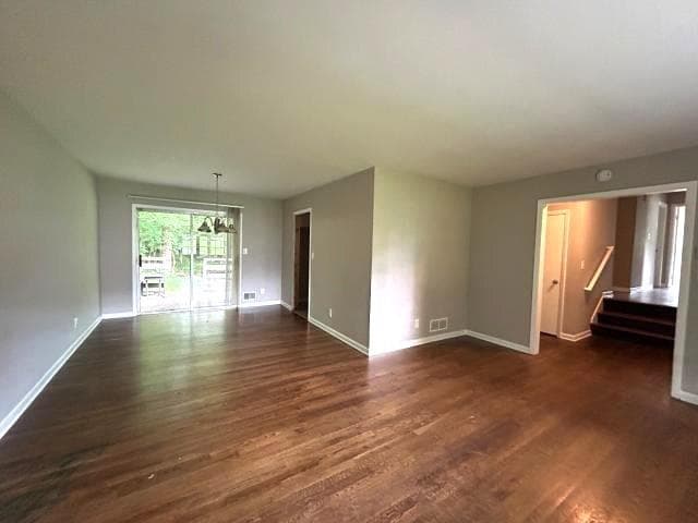 3 bedroom, 2 bathroom, 1,702 sq ft single family residence for sale at 3707 Satellite Boulevard, Ellenwood, GA 30294 — photo 4