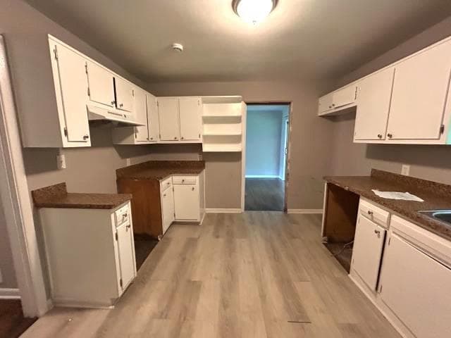 3 bedroom, 2 bathroom, 1,702 sq ft single family residence for sale at 3707 Satellite Boulevard, Ellenwood, GA 30294 — photo 5