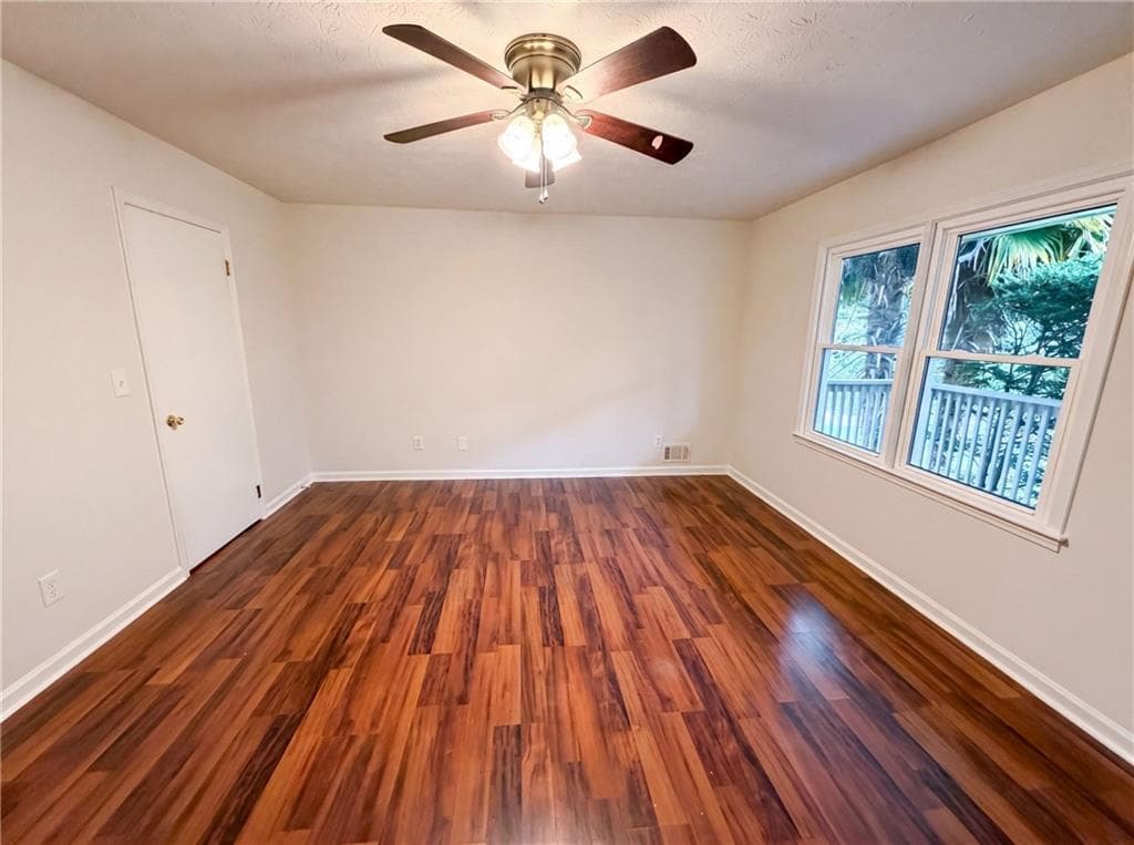 4 bedroom, 3 bathroom, 3,055 sq ft single family residence under contract at 1764 Cum Laude Way, Lawrenceville, GA 30044 — photo 4