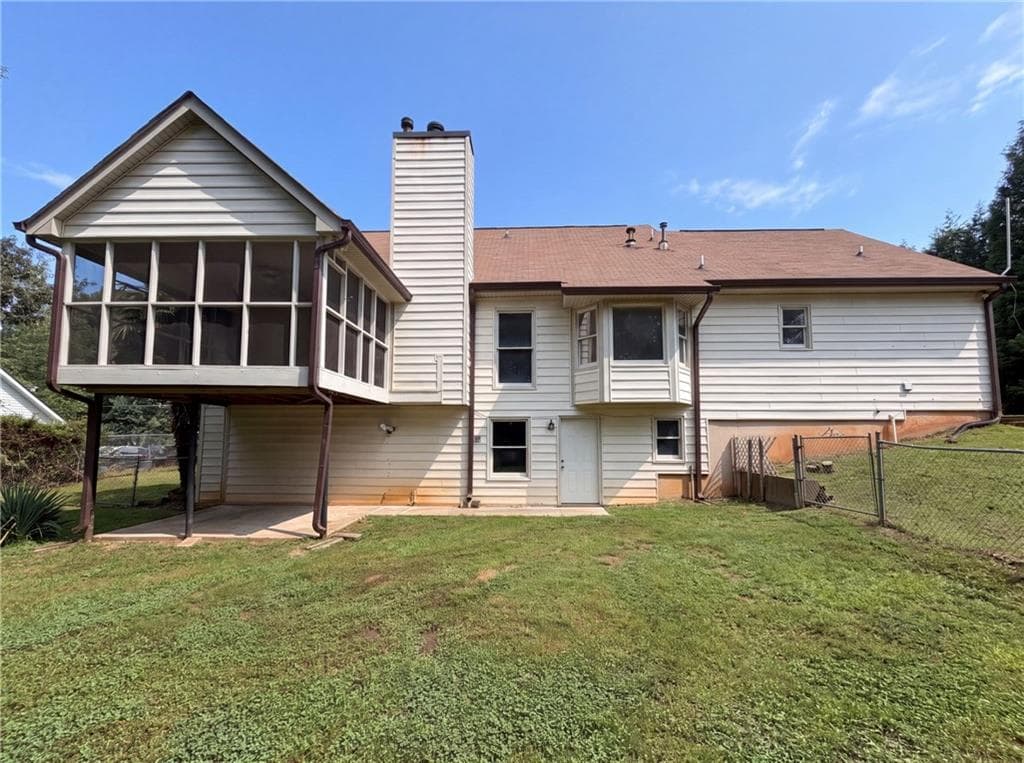 4 bedroom, 3 bathroom, 3,055 sq ft single family residence under contract at 1764 Cum Laude Way, Lawrenceville, GA 30044 — photo 5