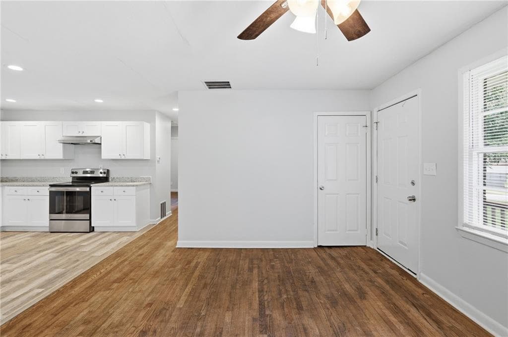 3 bedroom, 2 bathroom, 1,000 sq ft single family residence for sale at 3200 Belfort Road, Atlanta, GA 30354 — photo 9