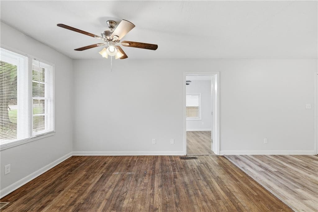 3 bedroom, 2 bathroom, 1,000 sq ft single family residence for sale at 3200 Belfort Road, Atlanta, GA 30354 — photo 10