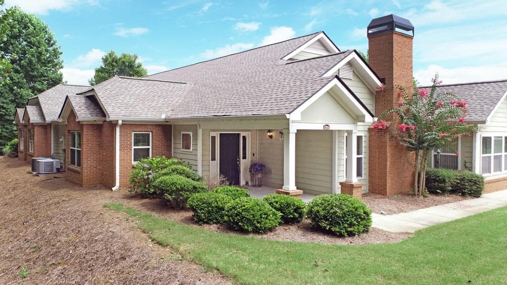2 bedroom, 2 bathroom, 1,736 sq ft condominium for sale at 2365 Chimney Cottage Circle 14, Marietta, GA 30066 — photo 7