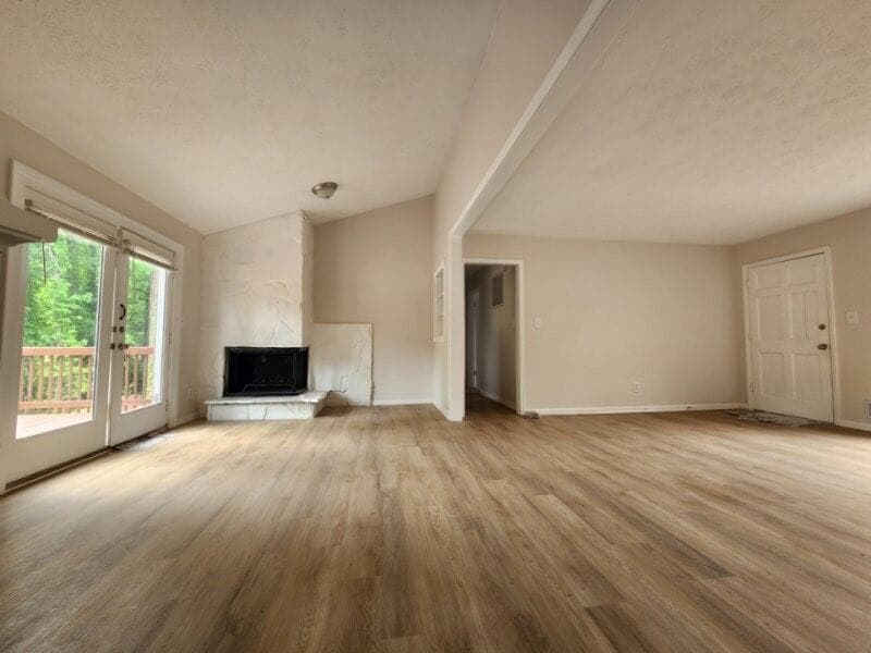 3 bedroom, 2 bathroom, 1,468 sq ft single family residence for rent at 1453 Allison Court, Lawrenceville, GA 30043 for $2,100 a month — photo 4