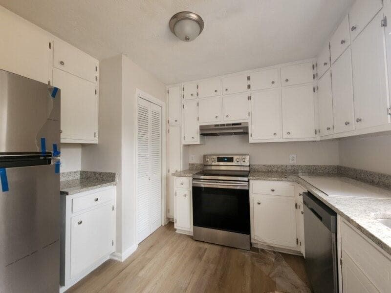 3 bedroom, 2 bathroom, 1,468 sq ft single family residence for rent at 1453 Allison Court, Lawrenceville, GA 30043 for $2,100 a month — photo 9