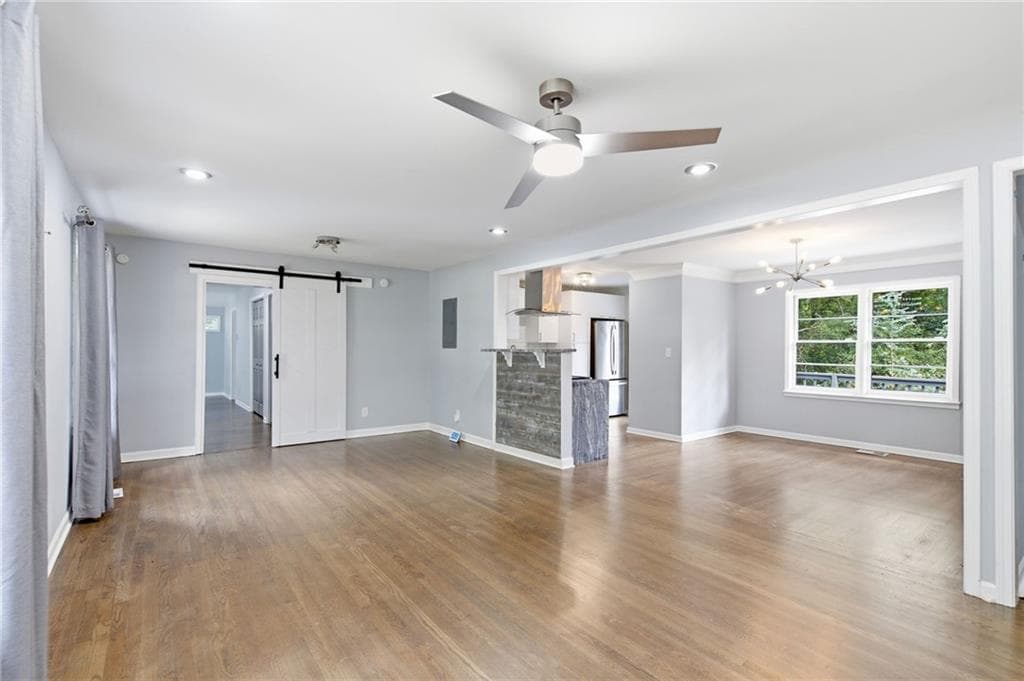 3 bedroom, 2 bathroom, 1,390 sq ft single family residence for sale at 1402 Midlawn Drive, Decatur, GA 30032 — photo 7