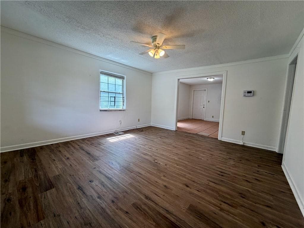 2 bedroom, 1 bathroom, 2,128 sq ft duplex for rent at 1070 Ollie Circle A, Atlanta, GA 30314 for $945 a month — photo 5