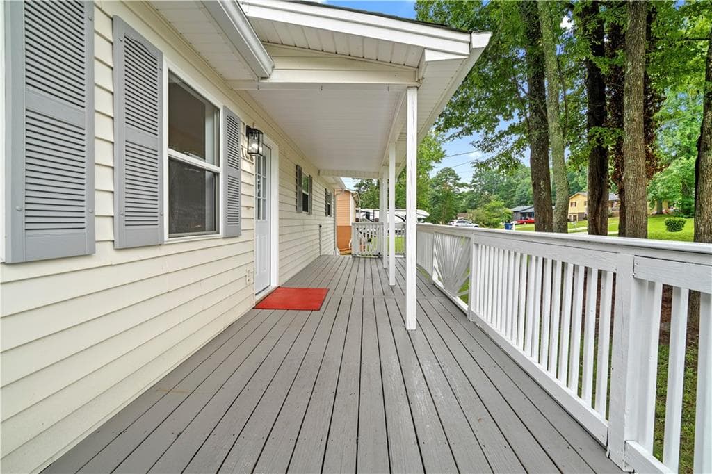 4 bedroom, 2 bathroom, 1,906 sq ft single family residence for sale at 106 Caldwell Road, Lawrenceville, GA 30046 — photo 7