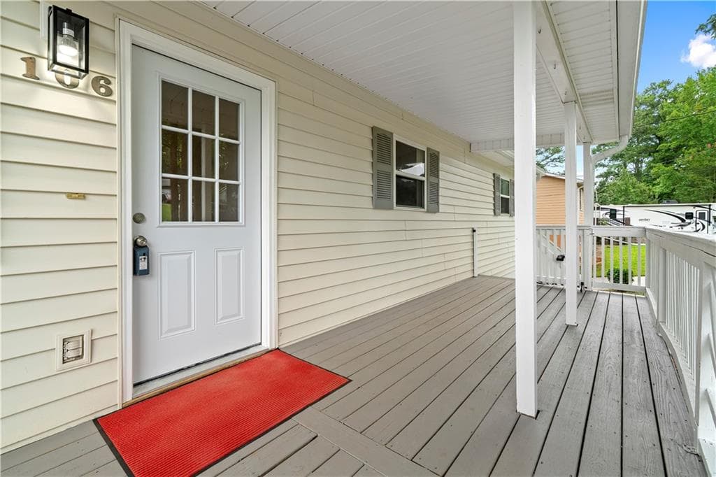 4 bedroom, 2 bathroom, 1,906 sq ft single family residence for sale at 106 Caldwell Road, Lawrenceville, GA 30046 — photo 9