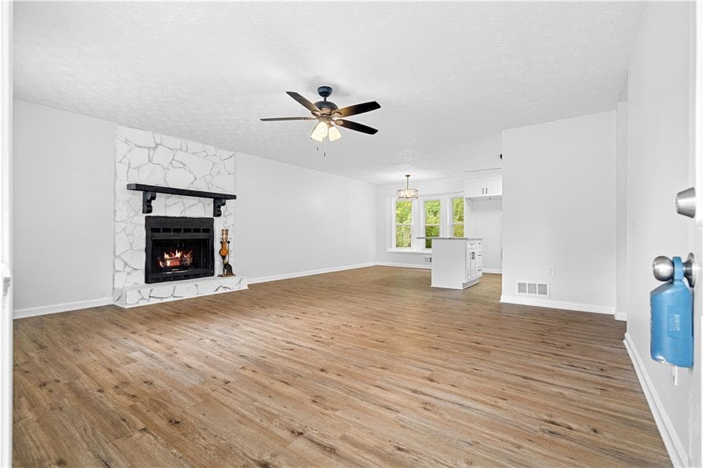 4 bedroom, 2 bathroom, 1,906 sq ft single family residence for sale at 106 Caldwell Road, Lawrenceville, GA 30046 — photo 10