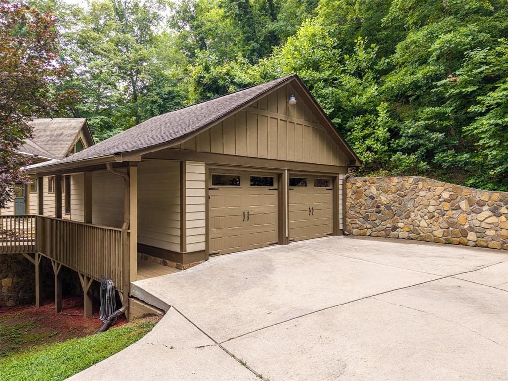 3 bedroom, 3 bathroom, 3,423 sq ft single family residence for sale at 1117 Rambling Road, Fairmount, GA 30139 — photo 10