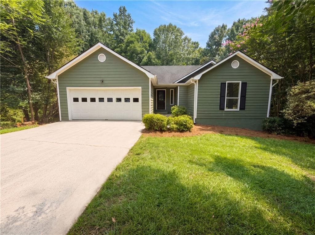 3 bedroom, 2 bathroom, 2,636 sq ft single family residence for sale at 1626 River Trace, Auburn, GA 30011