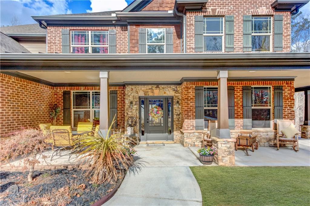 5 bedroom, 4 bathroom, 3,948 sq ft single family residence for sale at 245 Lakeshore Drive, Jefferson, GA 30549 — photo 5