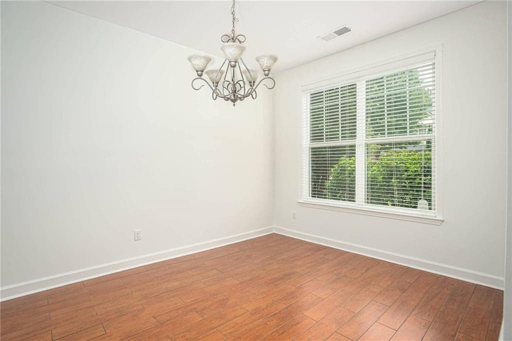 6 bedroom, 4 bathroom, 2,906 sq ft single family residence for sale at 2576 Peach Shoals Circle, Dacula, GA 30019 — photo 5