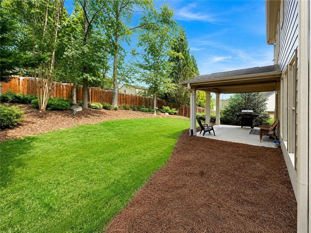 5 bedroom, 3 bathroom, 3,169 sq ft single family residence for sale at 7232 Lake Sterling Boulevard, Flowery Branch, GA 30542 — photo 6