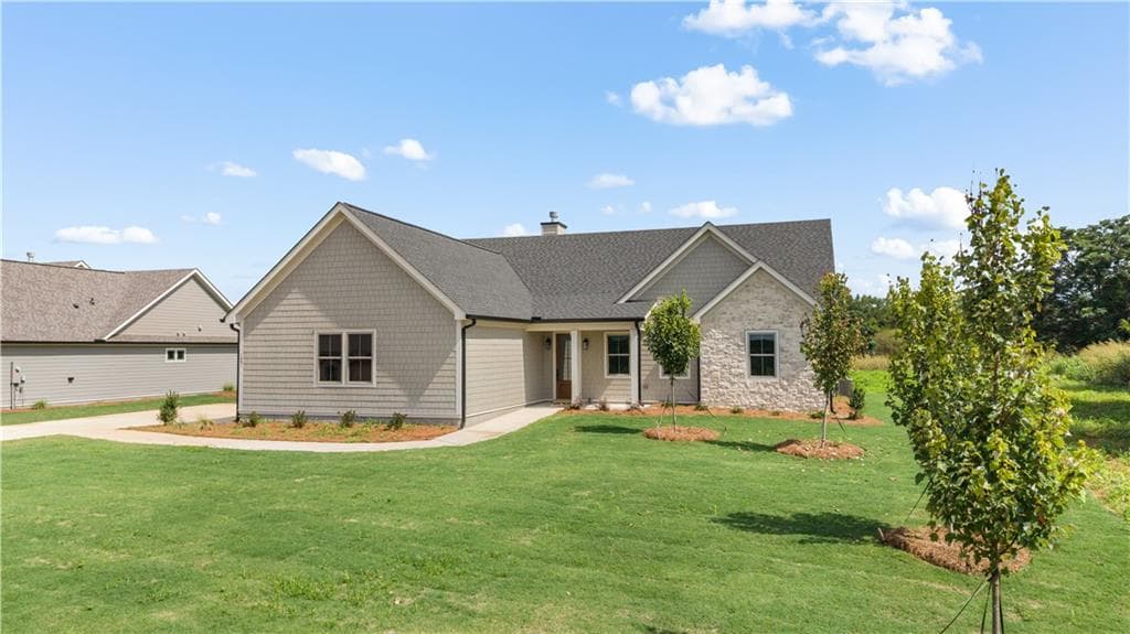 4 bedroom, 3 bathroom, 2,134 sq ft single family residence for sale at 1091 Madison Hills Drive, Madison, GA 30650 — photo 4