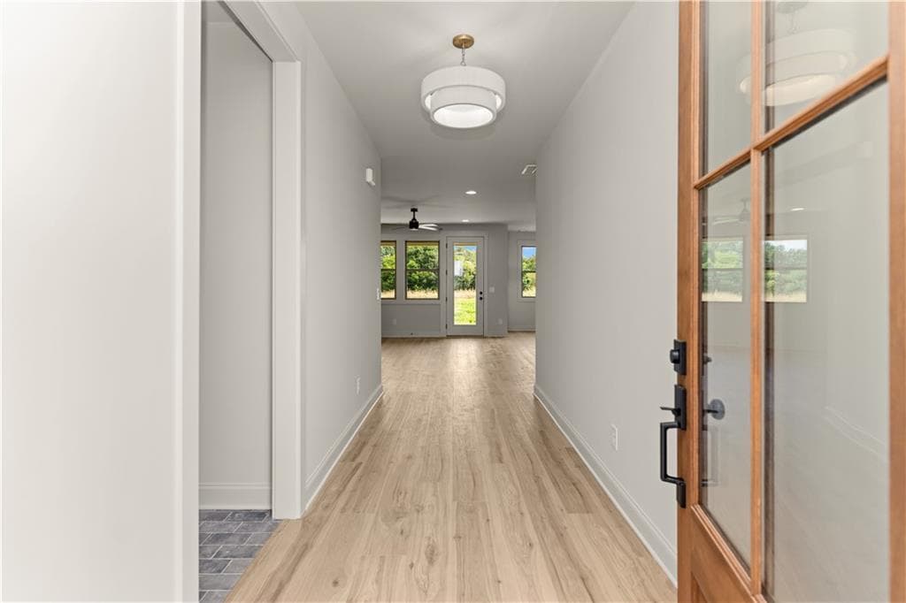 4 bedroom, 3 bathroom, 2,134 sq ft single family residence for sale at 1091 Madison Hills Drive, Madison, GA 30650 — photo 9