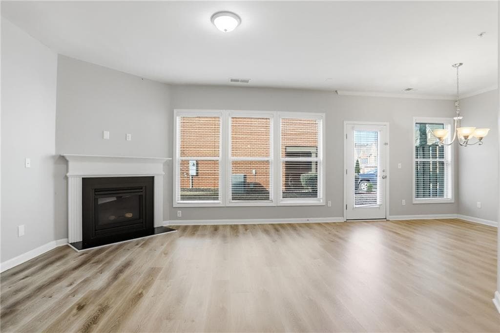 4 bedroom, 4 bathroom, 2,366 sq ft condominium under contract at 3370 Vintage Circle 7, Smyrna, GA 30080 — photo 3