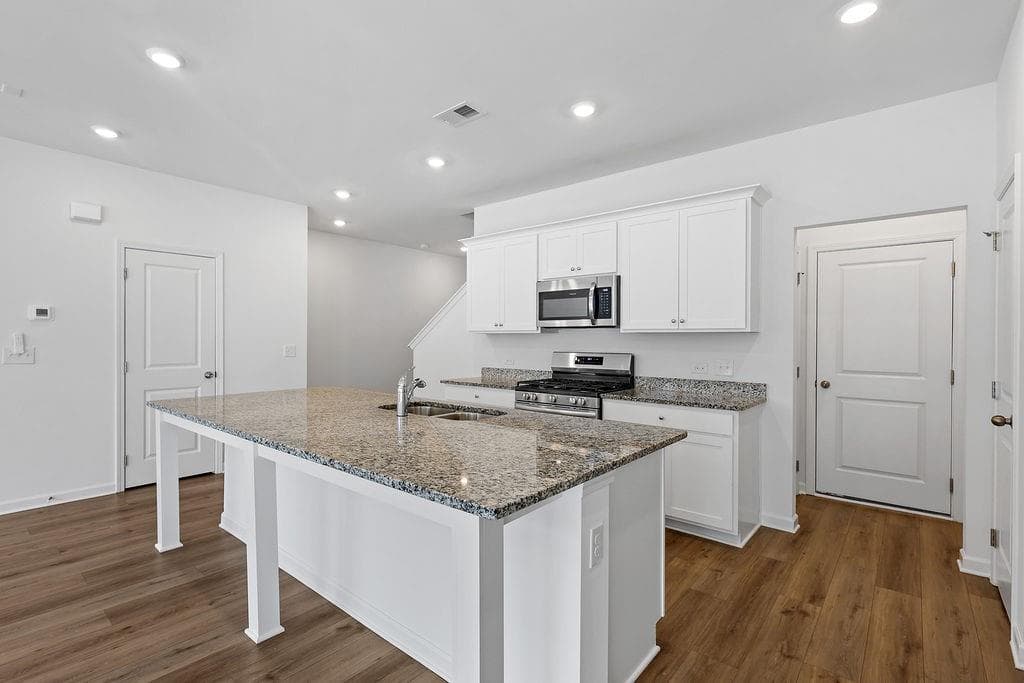 3 bedroom, 3 bathroom, 1,867 sq ft townhouse for rent at 2749 Lou Lou Lane, Buford, GA 30519 for $2,400 a month — photo 5