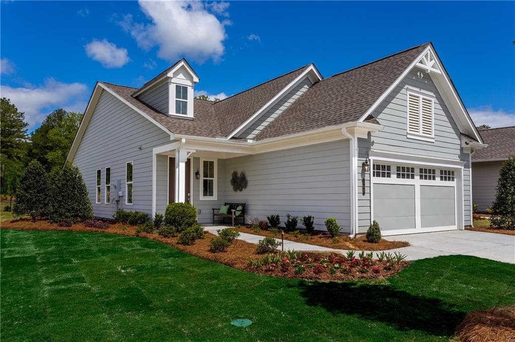 2 bedroom, 2 bathroom, 1,397 sq ft single family residence for sale at 168 Warren Way, Hoschton, GA 30548 — photo 2