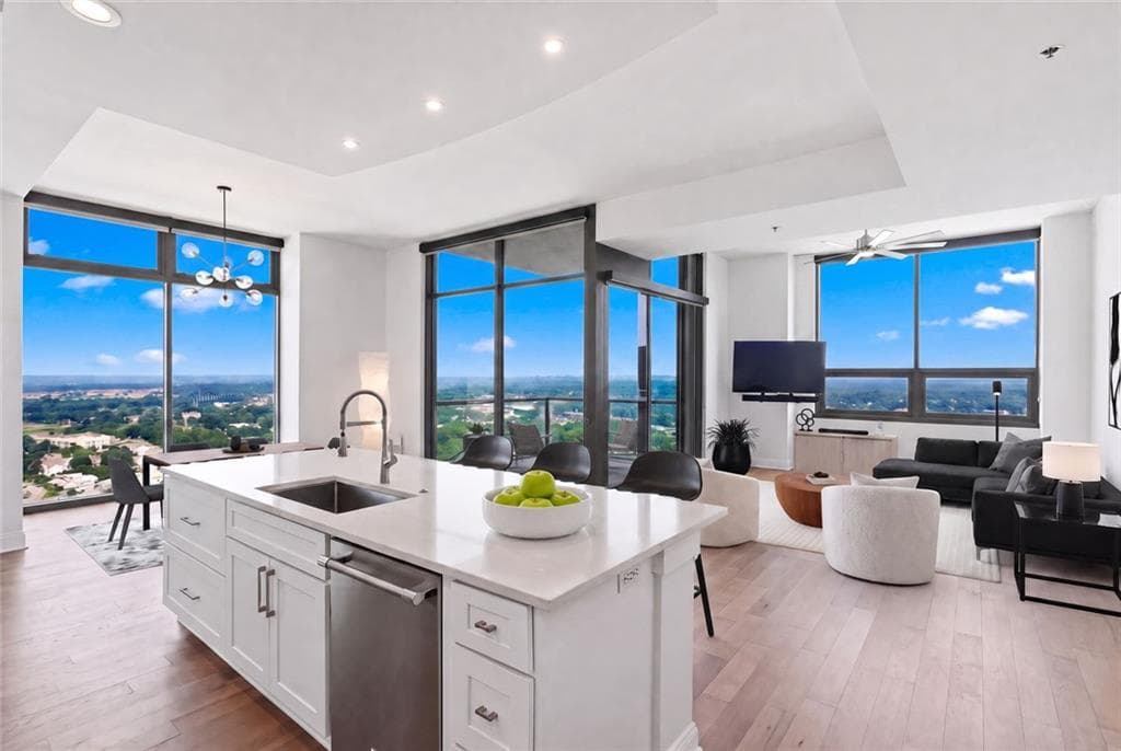 2 bedroom, 3 bathroom, 1,821 sq ft condominium for sale at 270 17th Street 4308, Atlanta, GA 30363 — photo 1 of 61