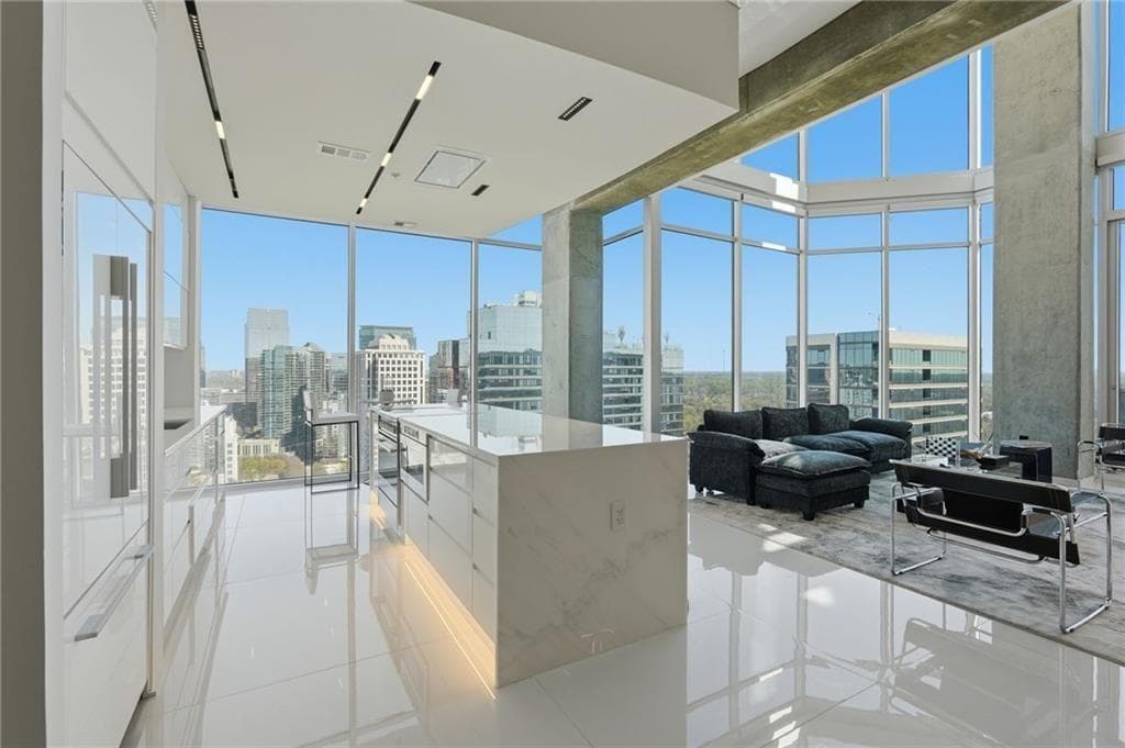 2 bedroom, 2 bathroom, 1,875 sq ft condominium for sale at 860 Peachtree Street 2801, Atlanta, GA 30308 — photo 8