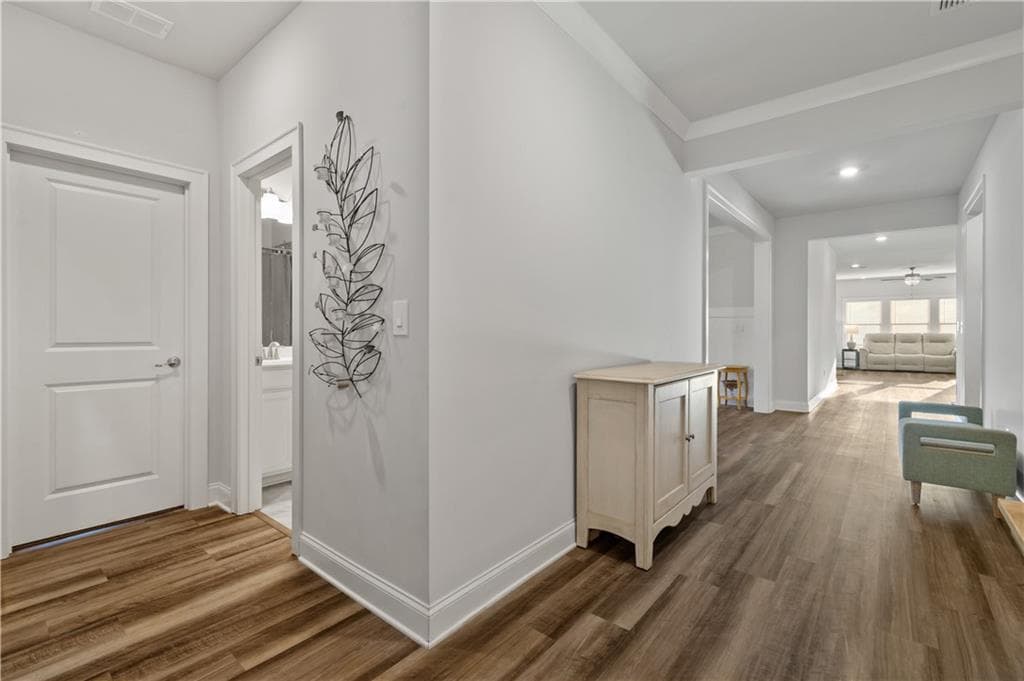 3 bedroom, 3 bathroom, 2,783 sq ft single family residence for sale at 6545 Trailway Trace, Cumming, GA 30041 — photo 10