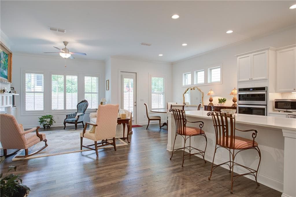 4 bedroom, 3 bathroom, 2,662 sq ft single family residence for sale at 3220 Fitzgerald Way, Cumming, GA 30041 — photo 5