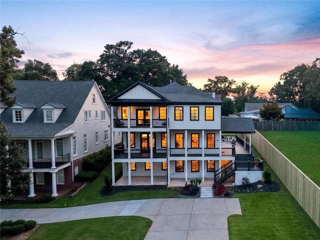 7 bedroom, 7 bathroom, 8,997 sq ft single family residence under contract at 2153 Cooper Lake Road, Smyrna, GA 30080 — photo 2