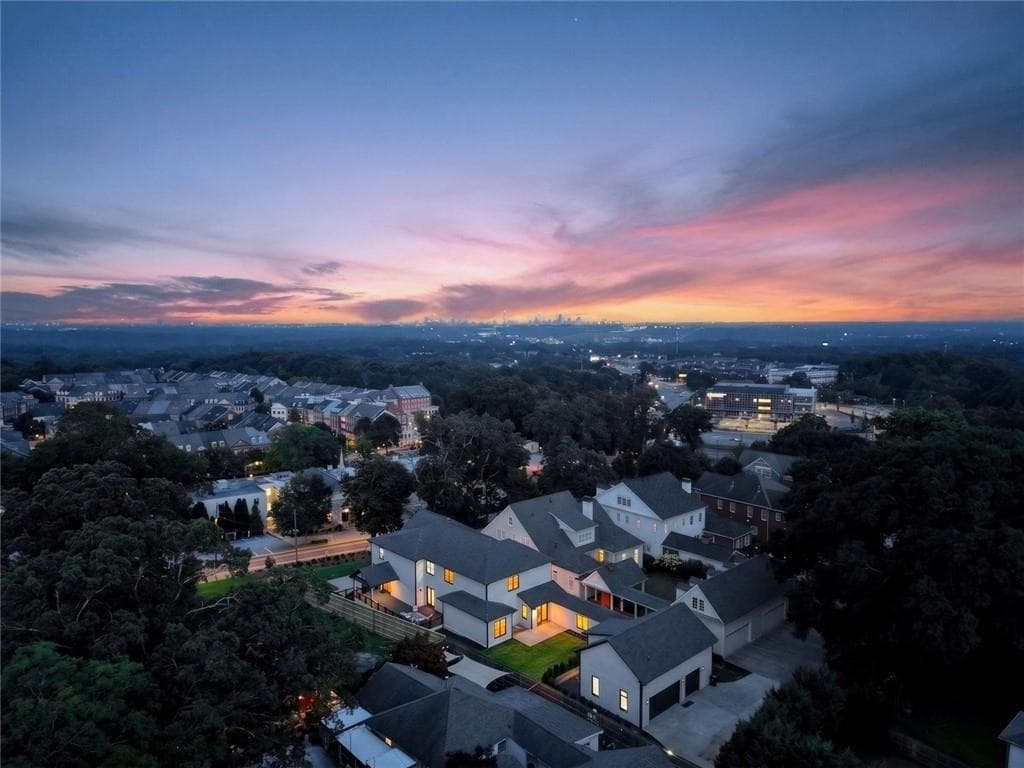 7 bedroom, 7 bathroom, 8,997 sq ft single family residence under contract at 2153 Cooper Lake Road, Smyrna, GA 30080 — photo 9