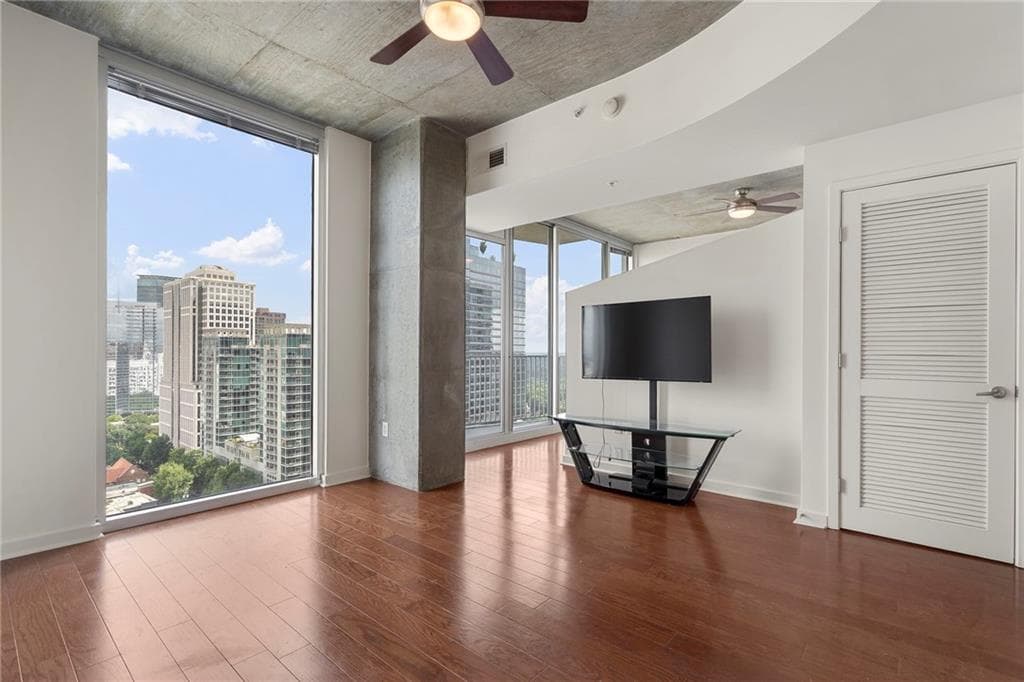 1 bedroom, 1 bathroom, 796 sq ft condominium for sale at 860 Peachtree Street 1910, Atlanta, GA 30308