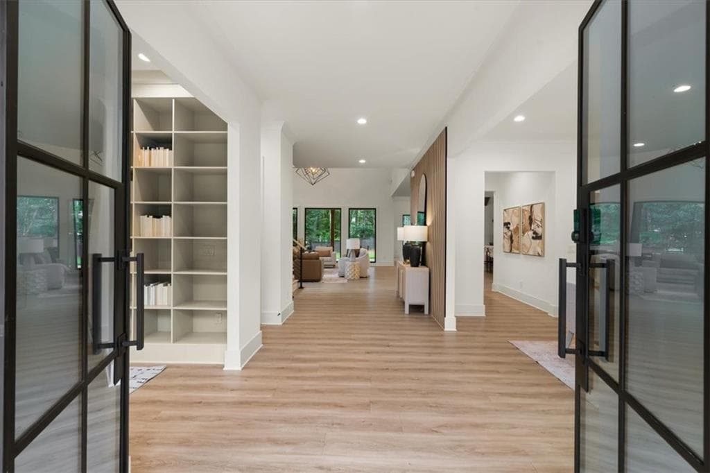 5 bedroom, 5 bathroom, 5,703 sq ft single family residence for sale at 437 Jon Scott Drive, Alpharetta, GA 30009 — photo 3