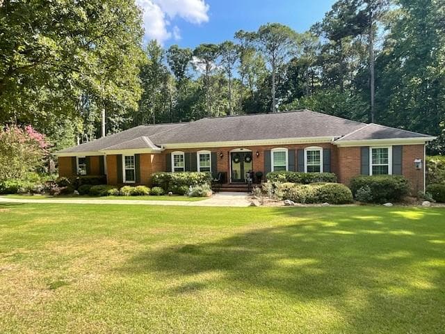 3 bedroom, 2 bathroom, 2,203 sq ft single family residence for sale at 2031 Tallwood Place, Griffin, GA 30223 — photo 1 of 1