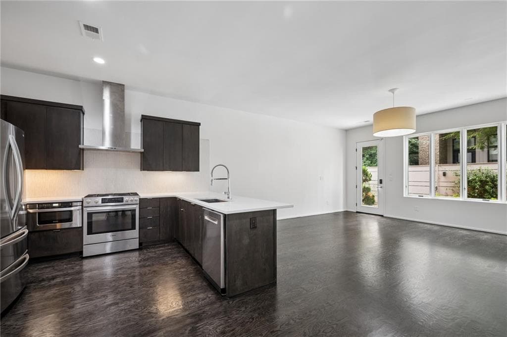 3 bedroom, 4 bathroom, 2,625 sq ft townhouse under contract at 975 Piedmont Avenue 3, Atlanta, GA 30309 — photo 9