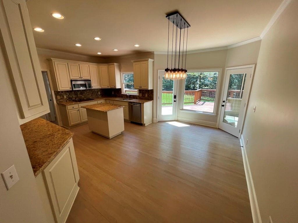 4 bedroom, 5 bathroom, 4,354 sq ft single family residence for rent at 510 Stonebrook Farms Drive, Alpharetta, GA 30004 for $4,400 a month — photo 5