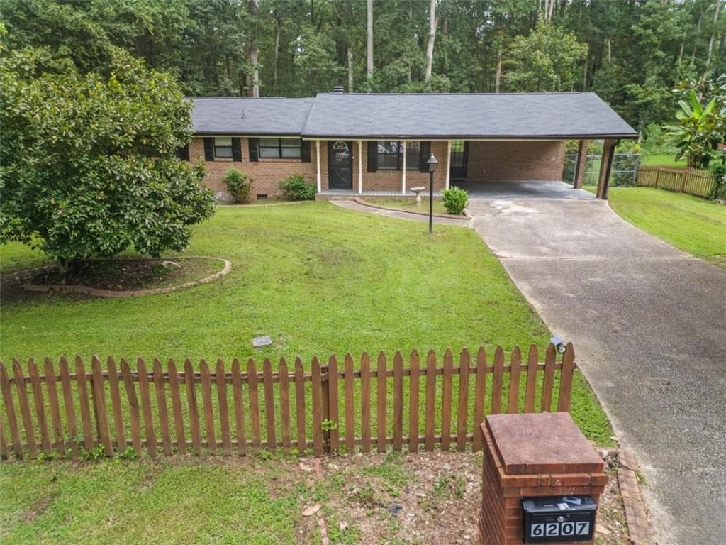 5 bedroom, 3 bathroom, 2,085 sq ft single family residence for rent at 6207 Moss Drive, Douglasville, GA 30135 for $3,500 a month — photo 4