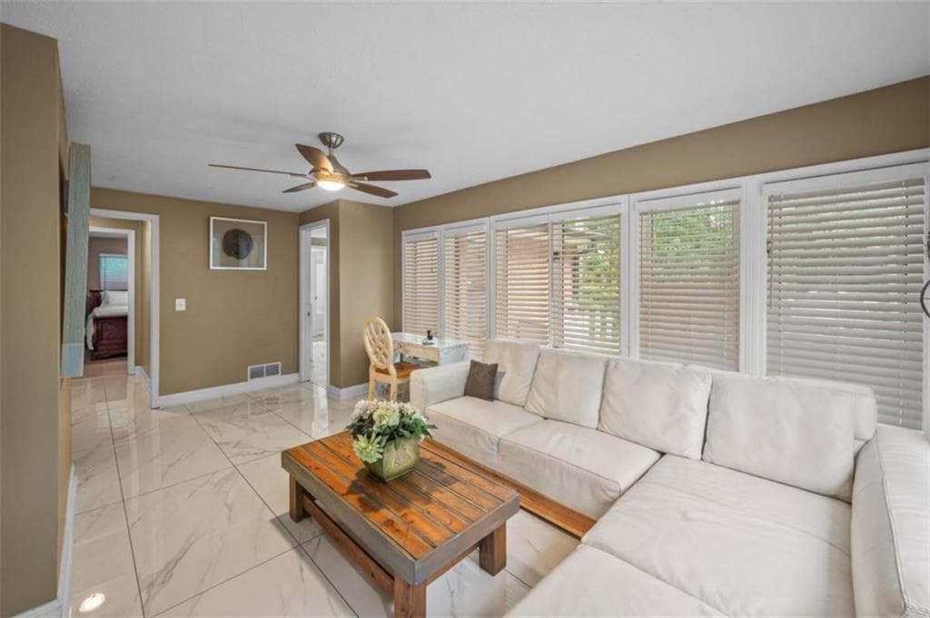 5 bedroom, 3 bathroom, 2,085 sq ft single family residence for rent at 6207 Moss Drive, Douglasville, GA 30135 for $3,500 a month — photo 5