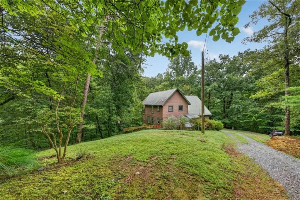 3 bedroom, 3 bathroom, 2,240 sq ft single family residence sold at 170 Oak Ridge Trail, Ellijay, GA 30536