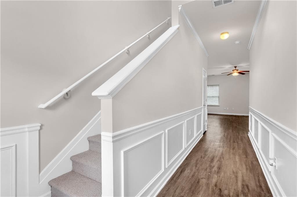 4 bedroom, 3 bathroom, 1,704 sq ft single family residence for rent at 4488 Ravenwood Drive, Union City, GA 30291 for $2,100 a month — photo 2