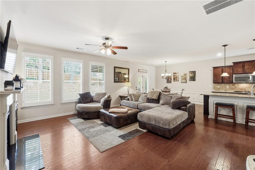 5 bedroom, 3 bathroom, 3,169 sq ft single family residence for sale at 7232 Lake Sterling Boulevard, Flowery Branch, GA 30542 — photo 10