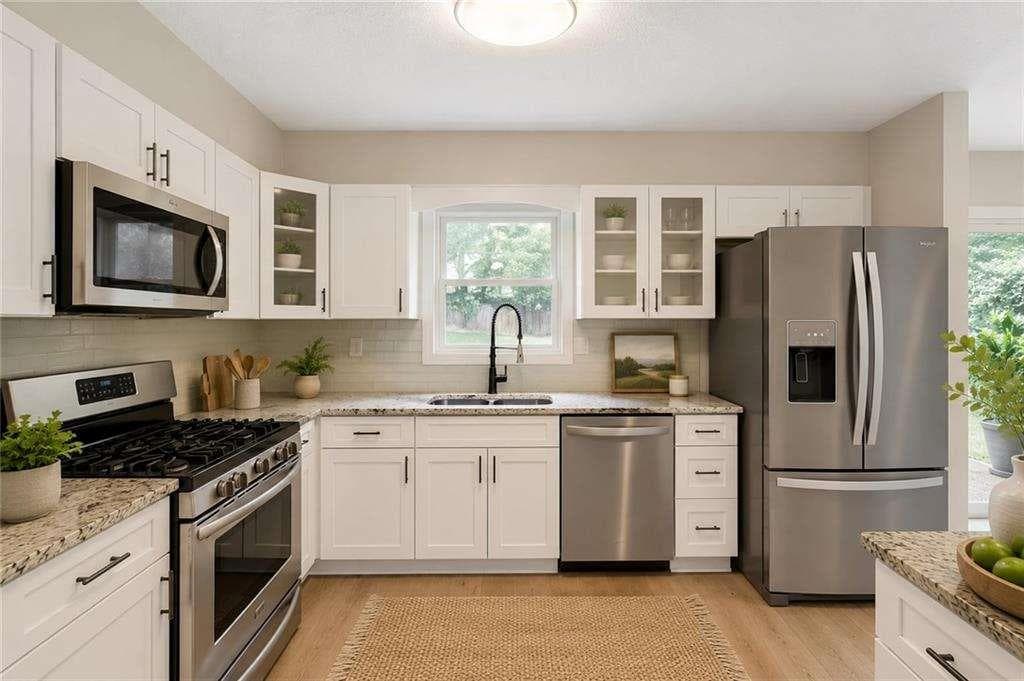 4 bedroom, 3 bathroom, 1,868 sq ft single family residence under contract at 235 Barrington Drive, Roswell, GA 30076 — photo 8